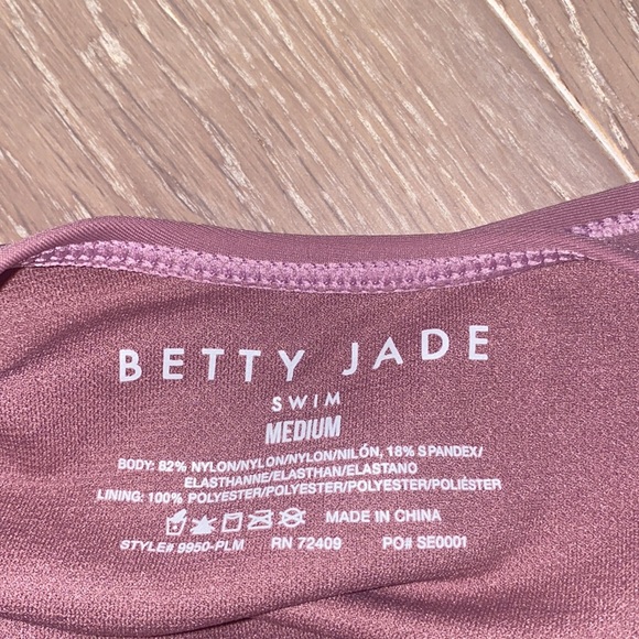 Purple swimsuit - Picture 5 of 5